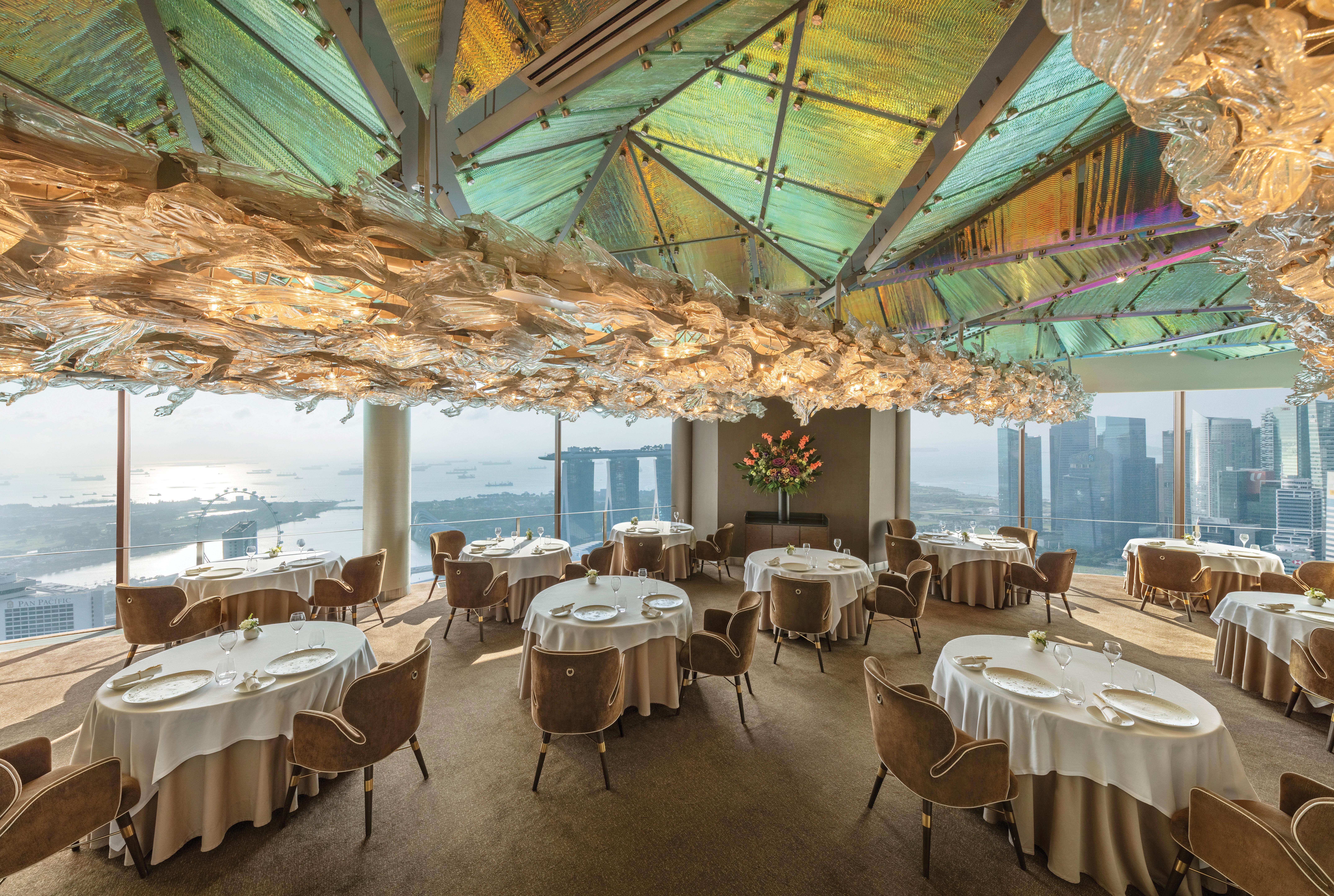 Khách sạn Swissotel The Stamford