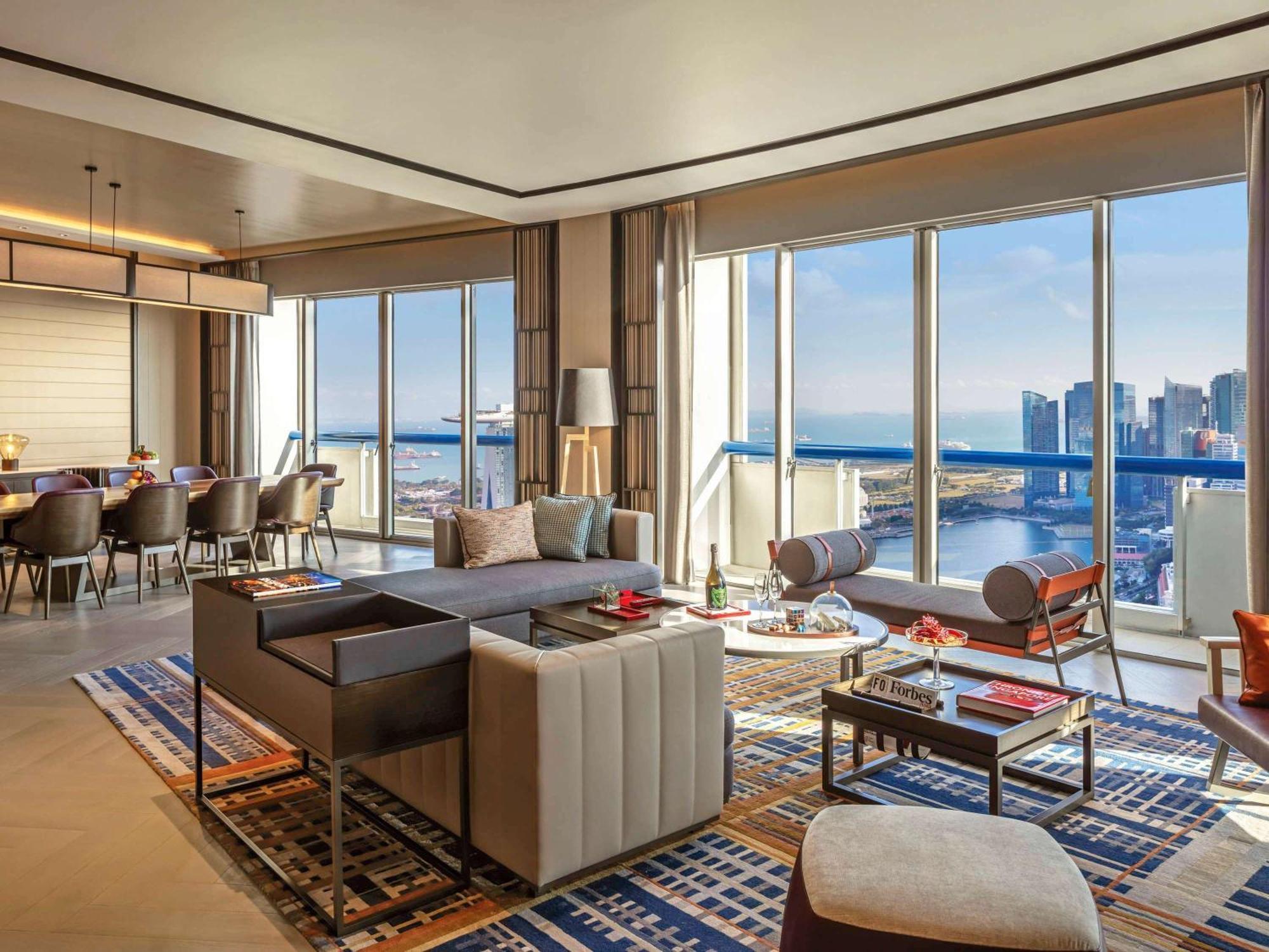Khách sạn Swissotel The Stamford