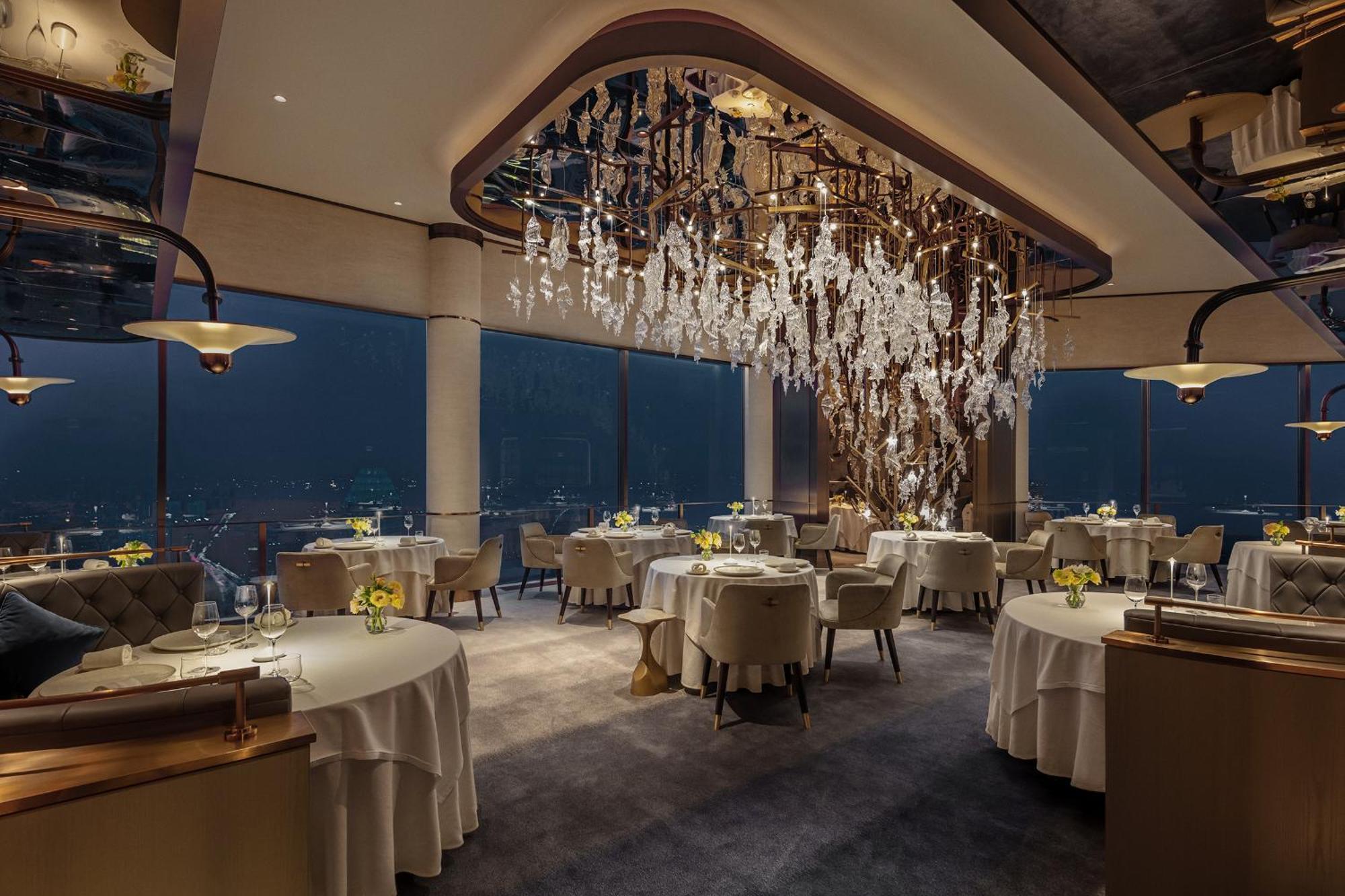 Khách sạn Swissotel The Stamford