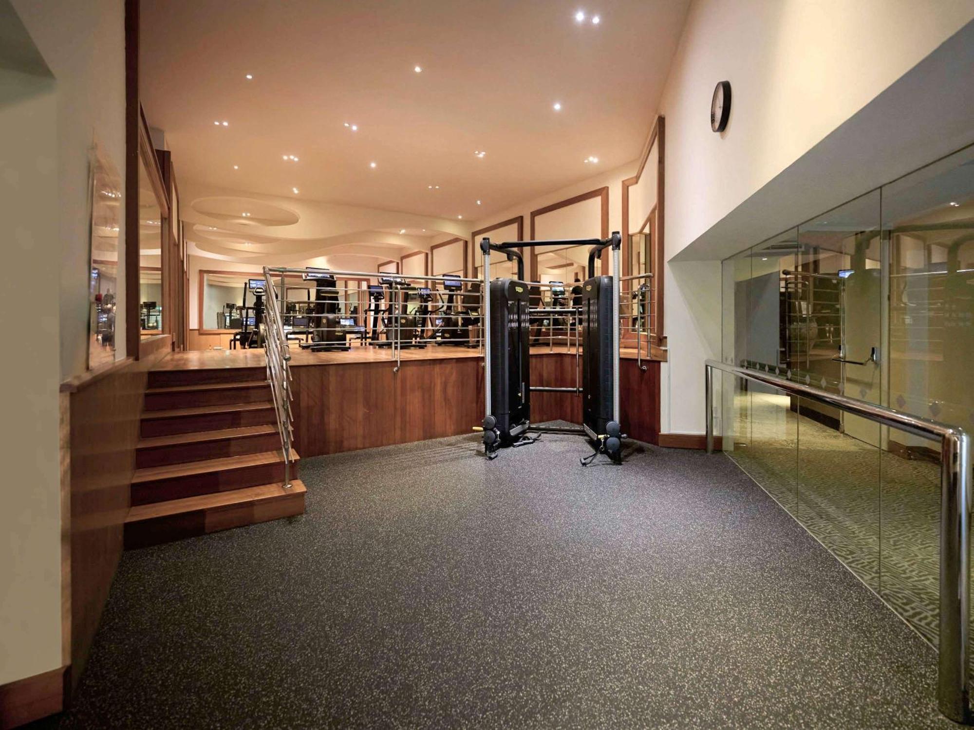 Khách sạn Swissotel The Stamford